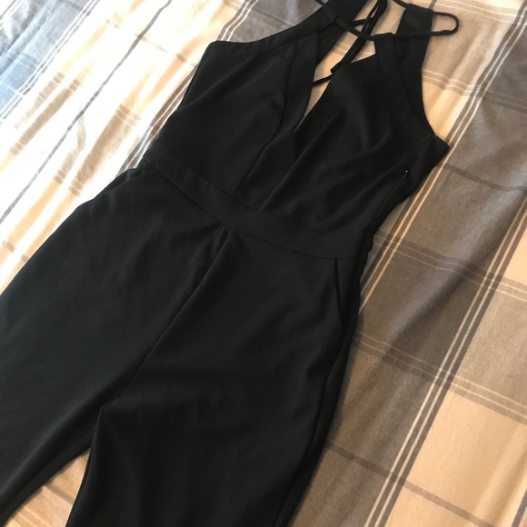 🕺🏽Black jumpsuit💃🏽 - Picture 4 of 4